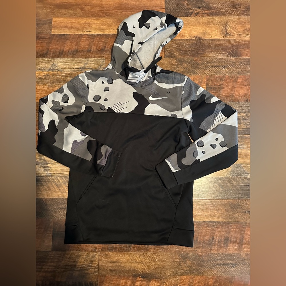 Nike hoodie